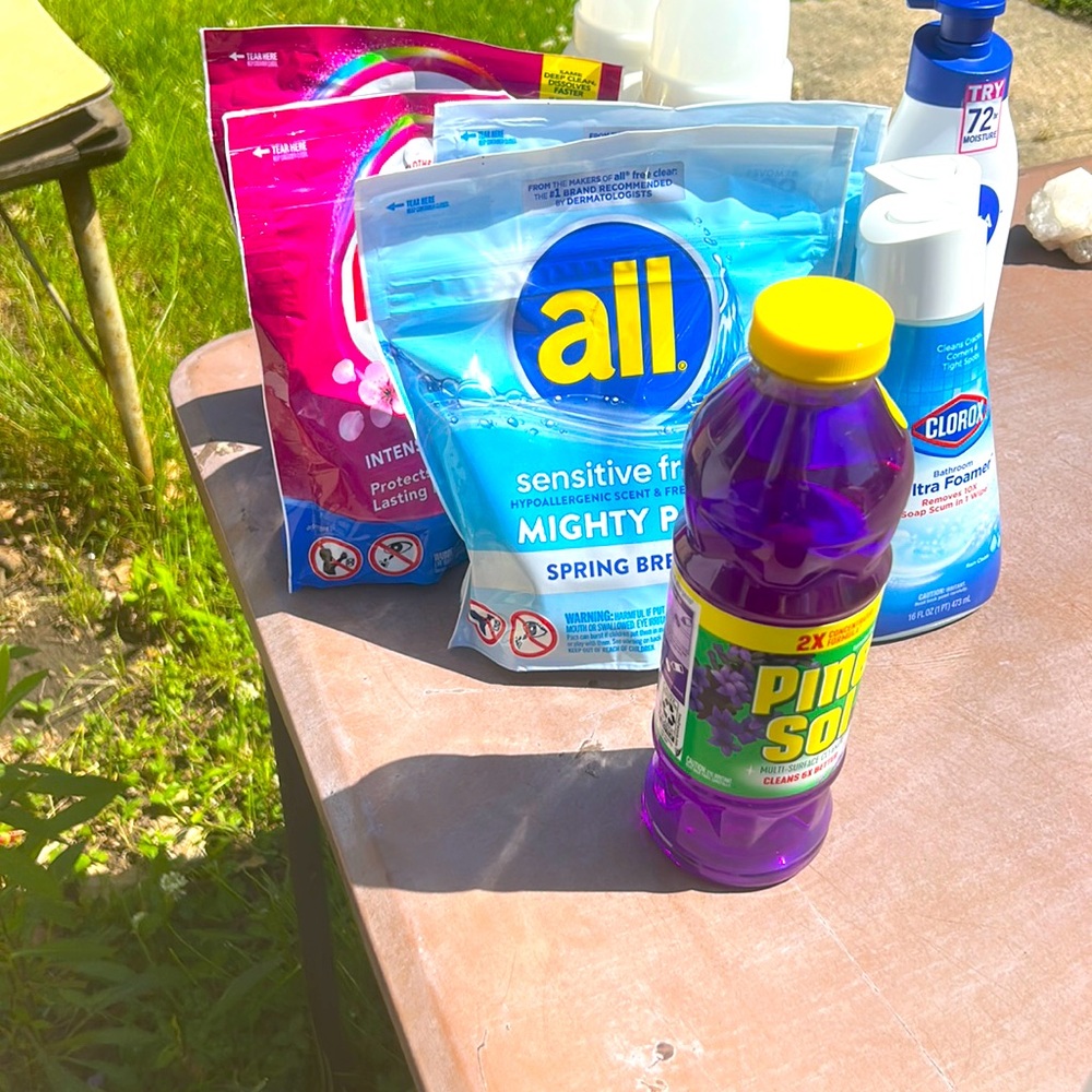 Household items generic listing 
If over 5 pounds you will need an extra label